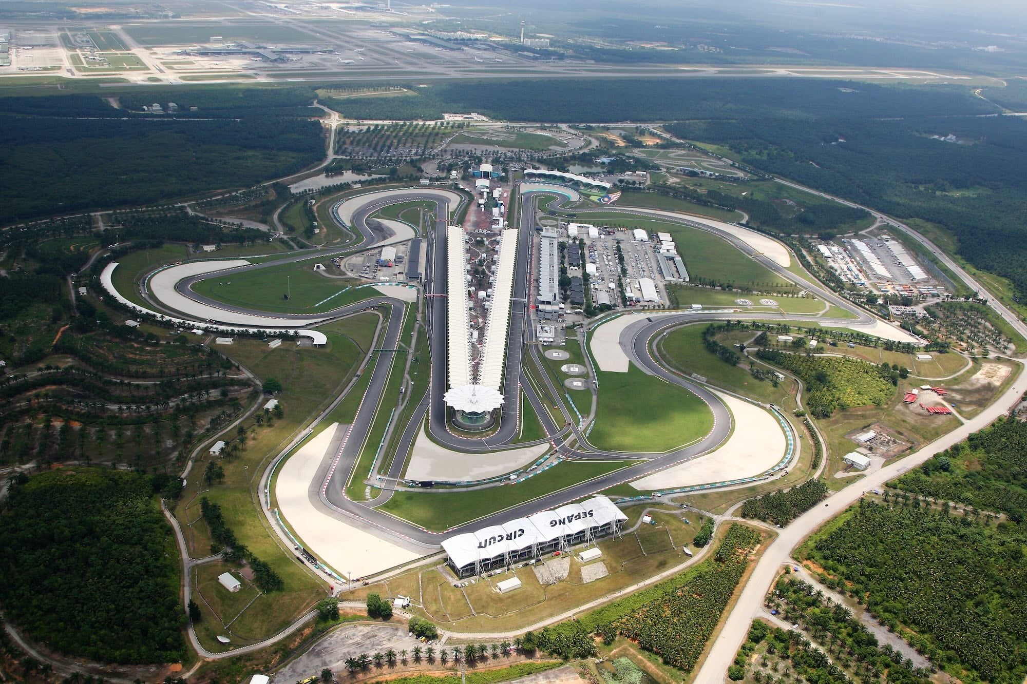 F1: Domenicali fala sobre GP do Bahrein ser realizado na Malásia F1: Domenicali fala sobre GP do Bahrein ser realizado na Malásia