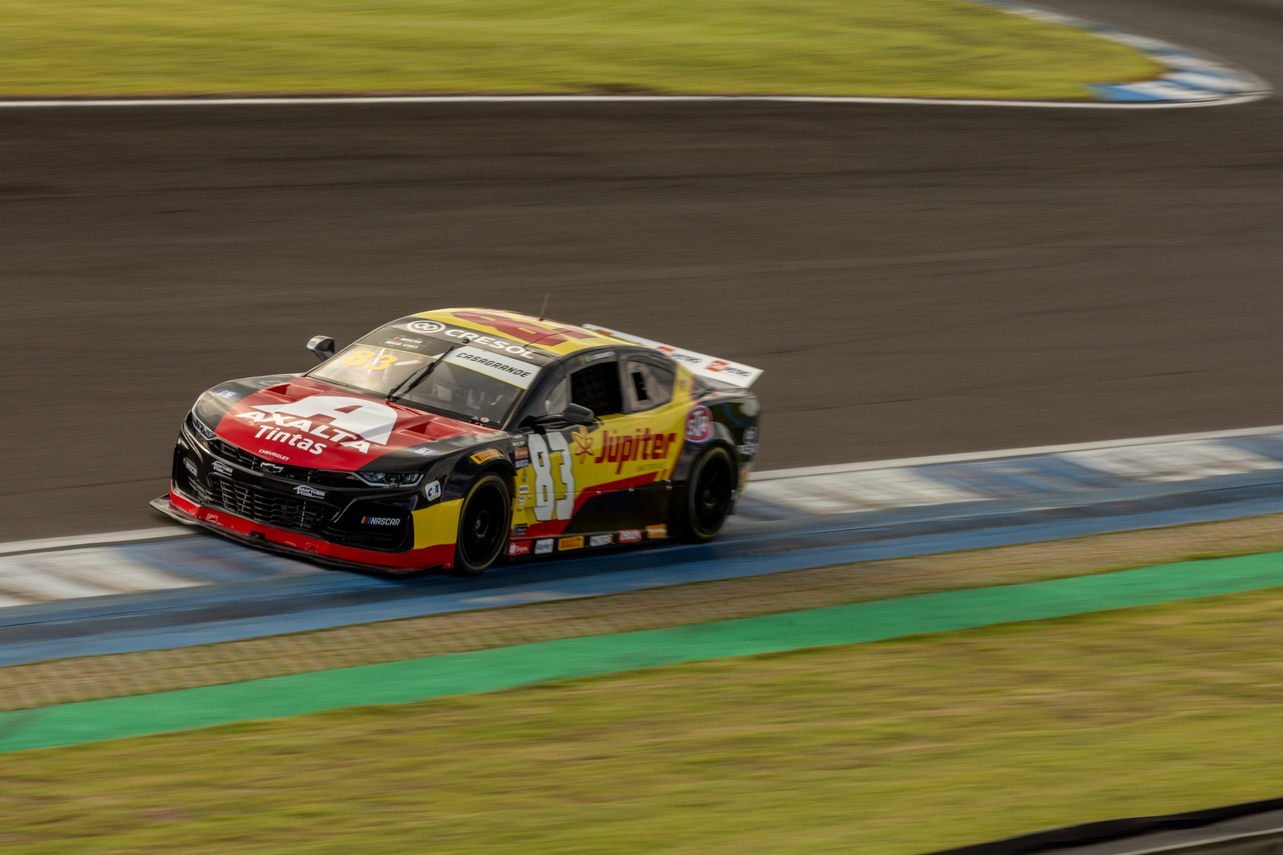 NASCAR Brasil: Thiago Camilo assegura a pole para a etapa do Velocitta