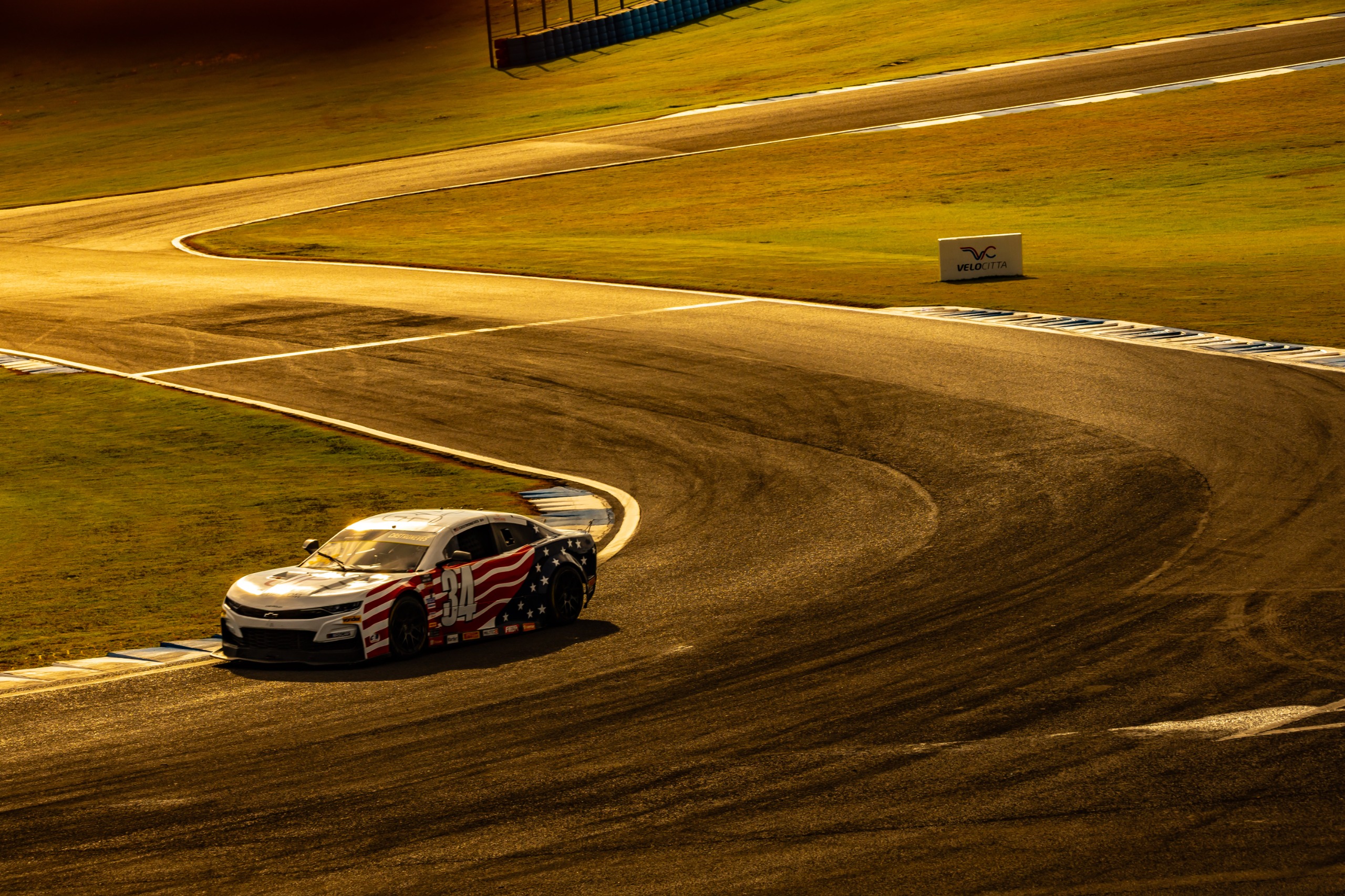 NASCAR Brasil: Gui Backes lidera segundo treino no Velocitta NASCAR Brasil: Gui Backes lidera segundo treino no Velocitta
