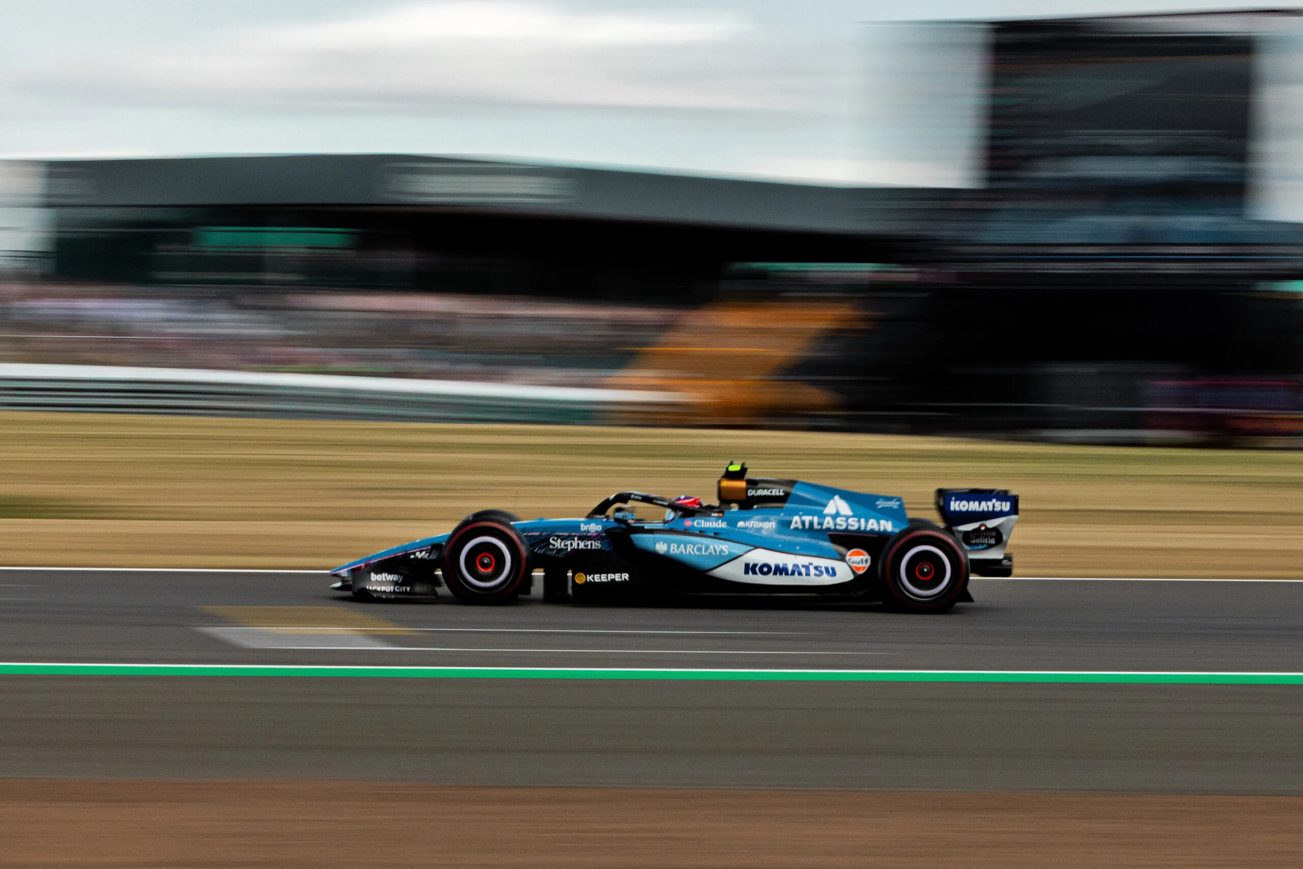 Carlos Sainz (ESP) Williams F1 Team FW48.