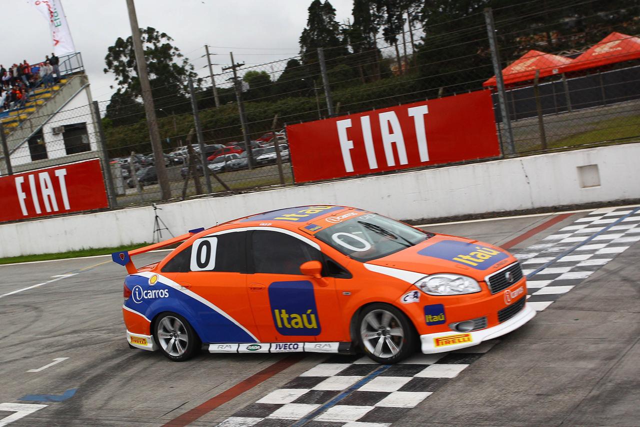 Carros que o fã de automobilismo não pode deixar de conhecer no Festival Interlagos Fiat Linea T Jet de Cacá Bueno