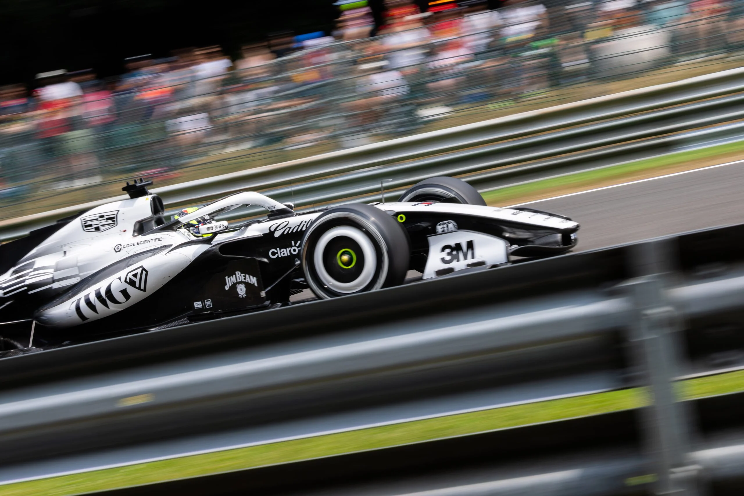 F1: Investigação contra bilionário ligado à Cadillac alimenta rumores de venda Sergio Perez (Cadillac) - GP da Bélgica F1 2026