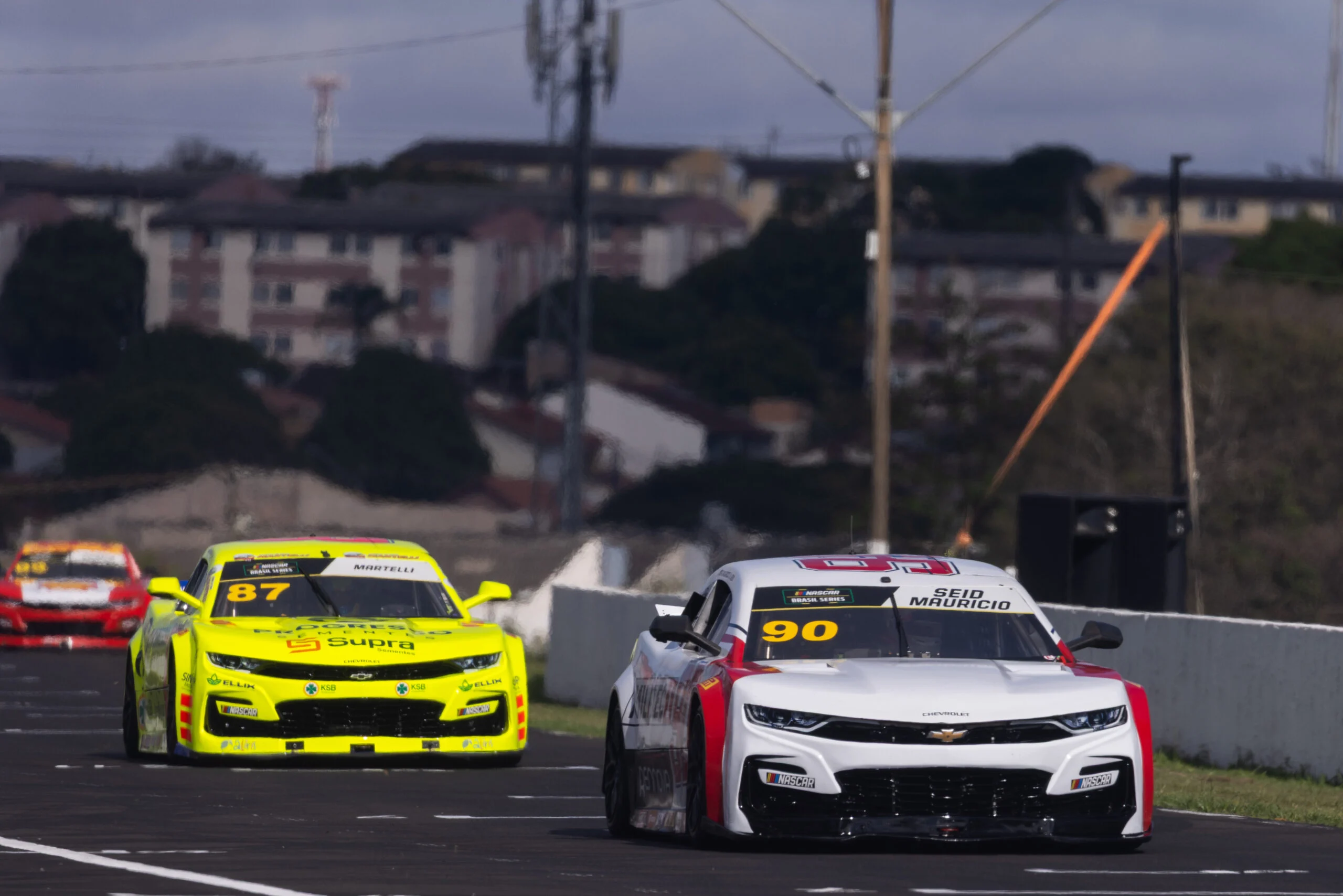 NASCAR Brasil: Thiago Camilo domina do início ao fim e vence Corrida 1 em Londrina NASCAR Brasil: Thiago Camilo domina do início ao fim e vence Corrida 1 em Londrina