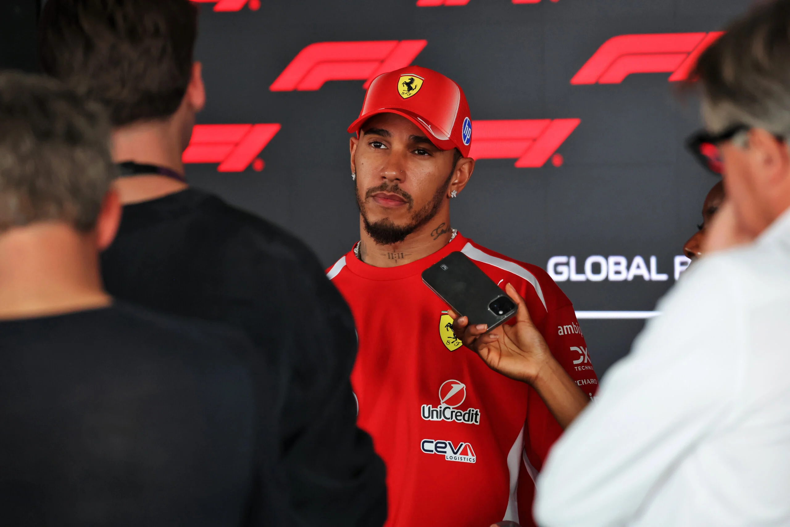 F1: Hamilton admite não entender problema da Ferrari com pneus Lewis Hamilton (GBR) Scuderia Ferrari.