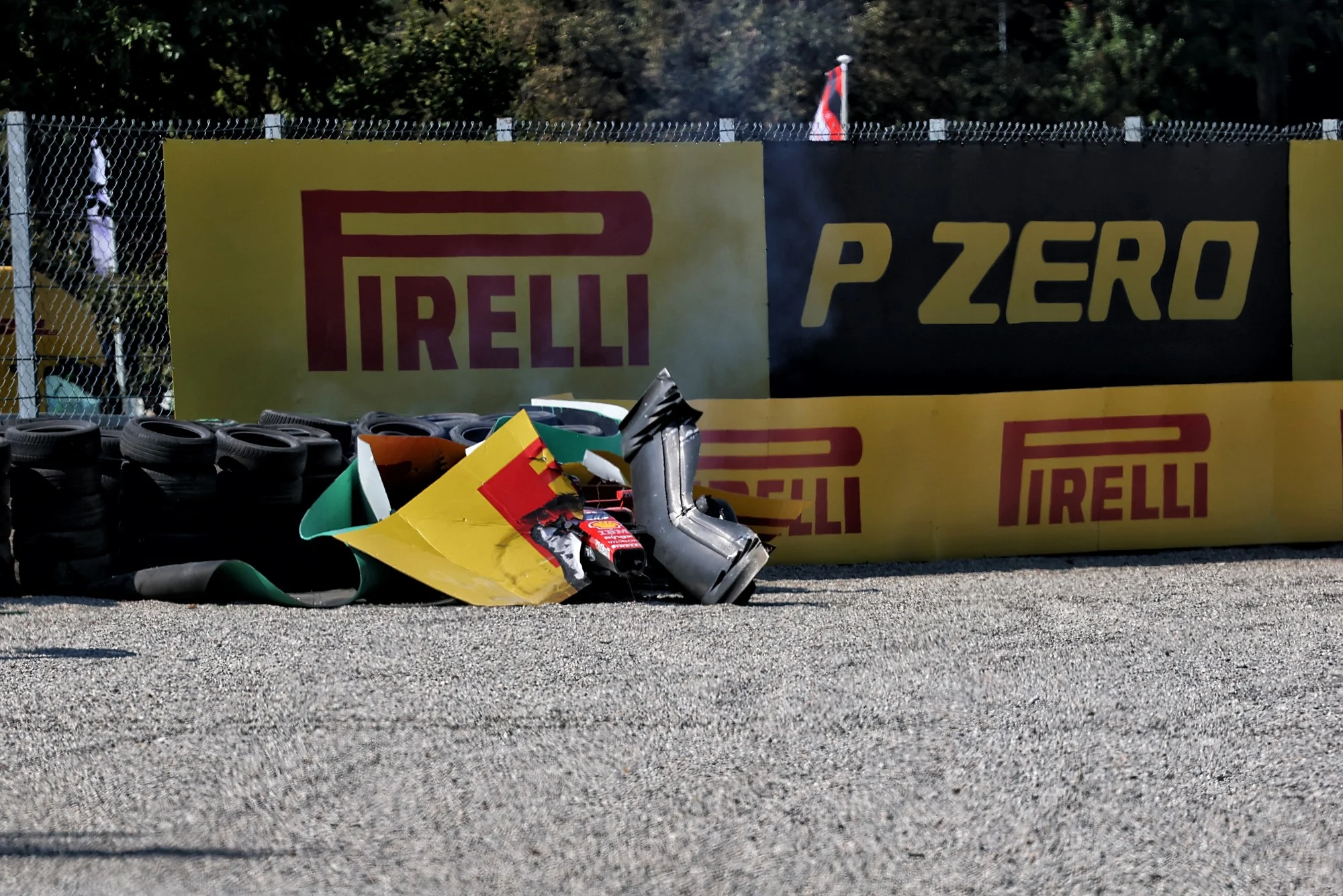 F1: Leclerc diz estar bem após forte acidente em Monza Charles Leclerc (MON) Scuderia Ferrari SF-26 crashed out of the race.