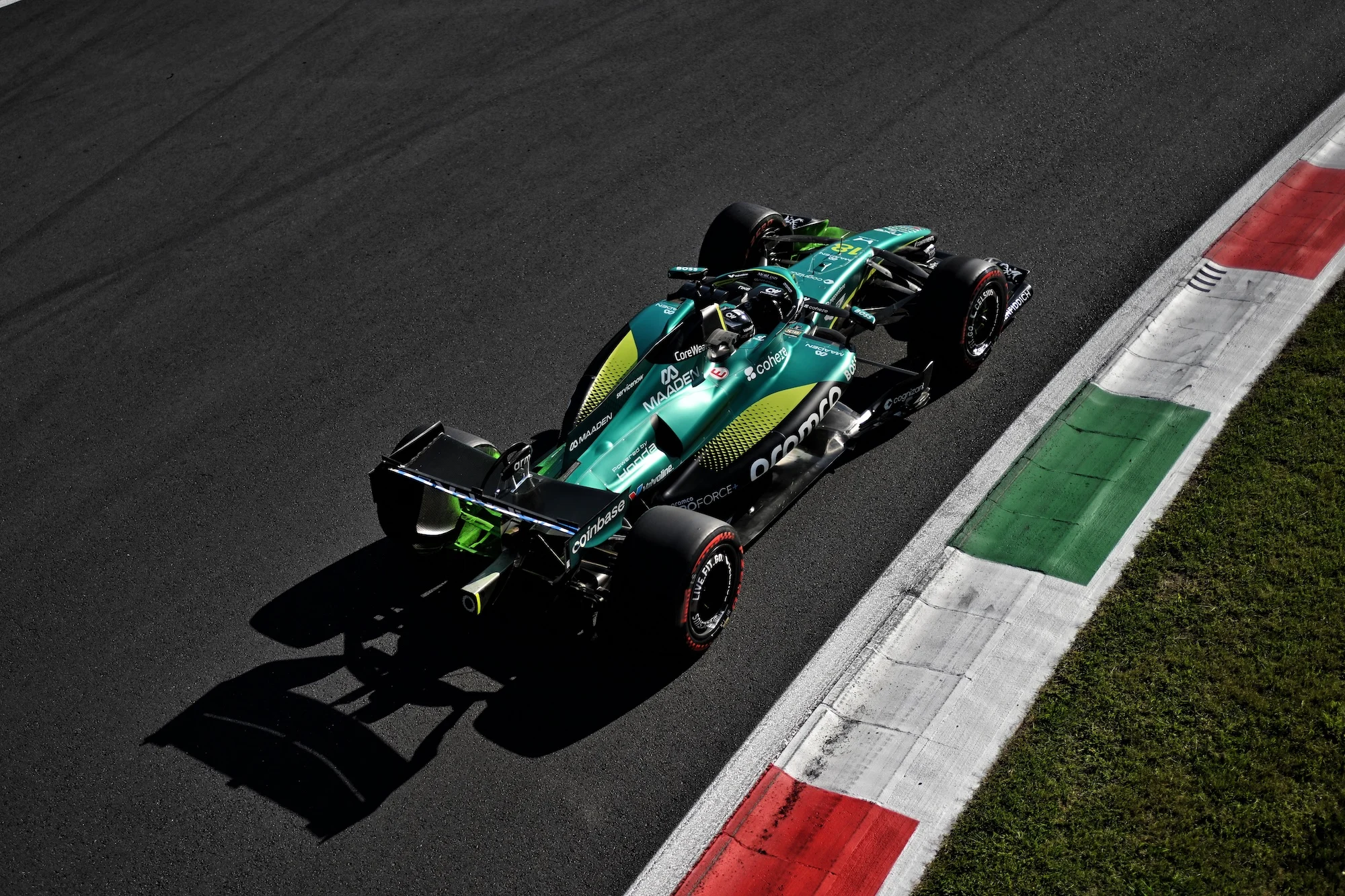 Lance Stroll (CDN) Aston Martin F1 Team AMR26.