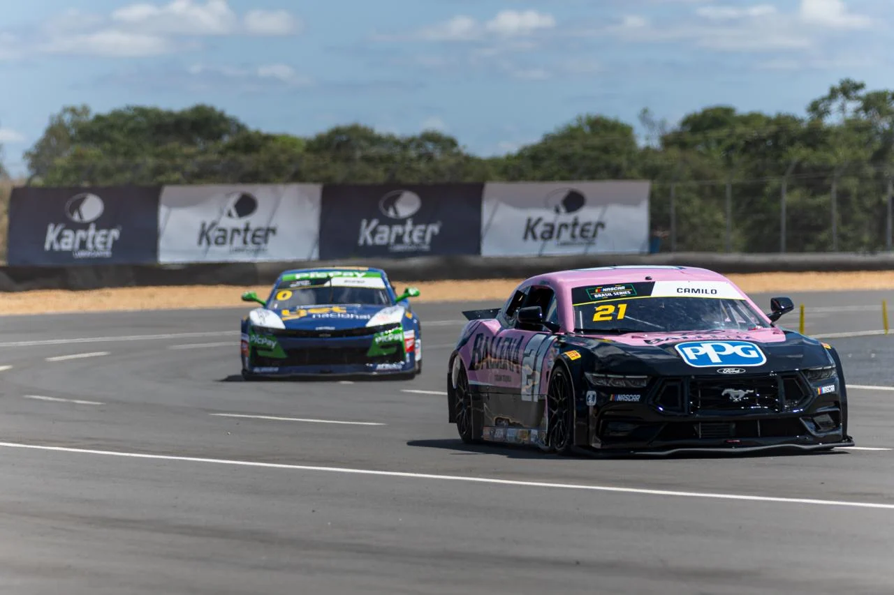 NASCAR Brasil: Vitor Genz crava pole no oval do Circuito dos Cristais, em Curvelo NASCAR Brasil: Vitor Genz crava pole no oval do Circuito dos Cristais, em Curvelo
