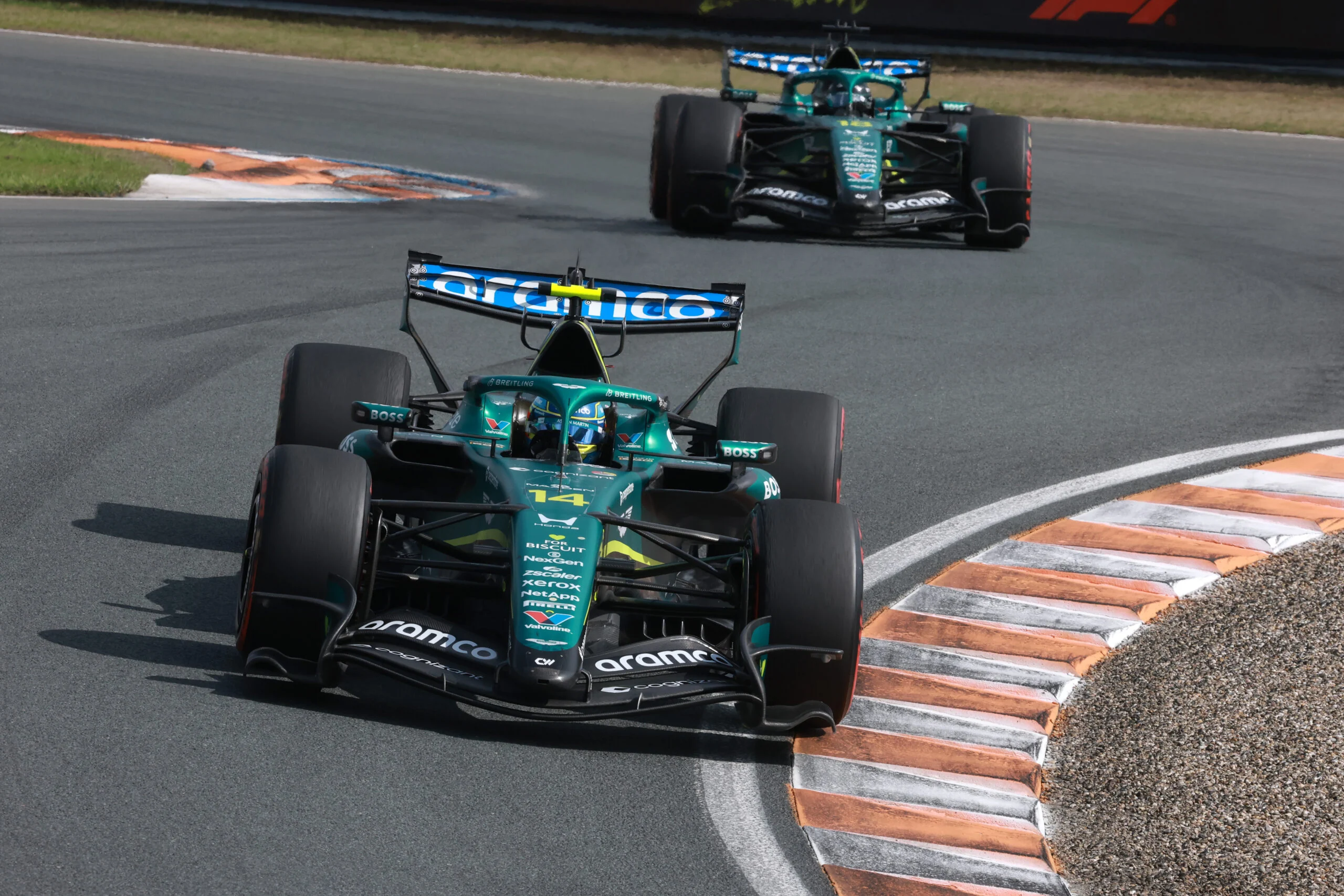 F1 hoje: Verstappen fora do título, Cadillac agita mercado e mais Fernando Alonso (ESP) Aston Martin F1 Team AMR26.