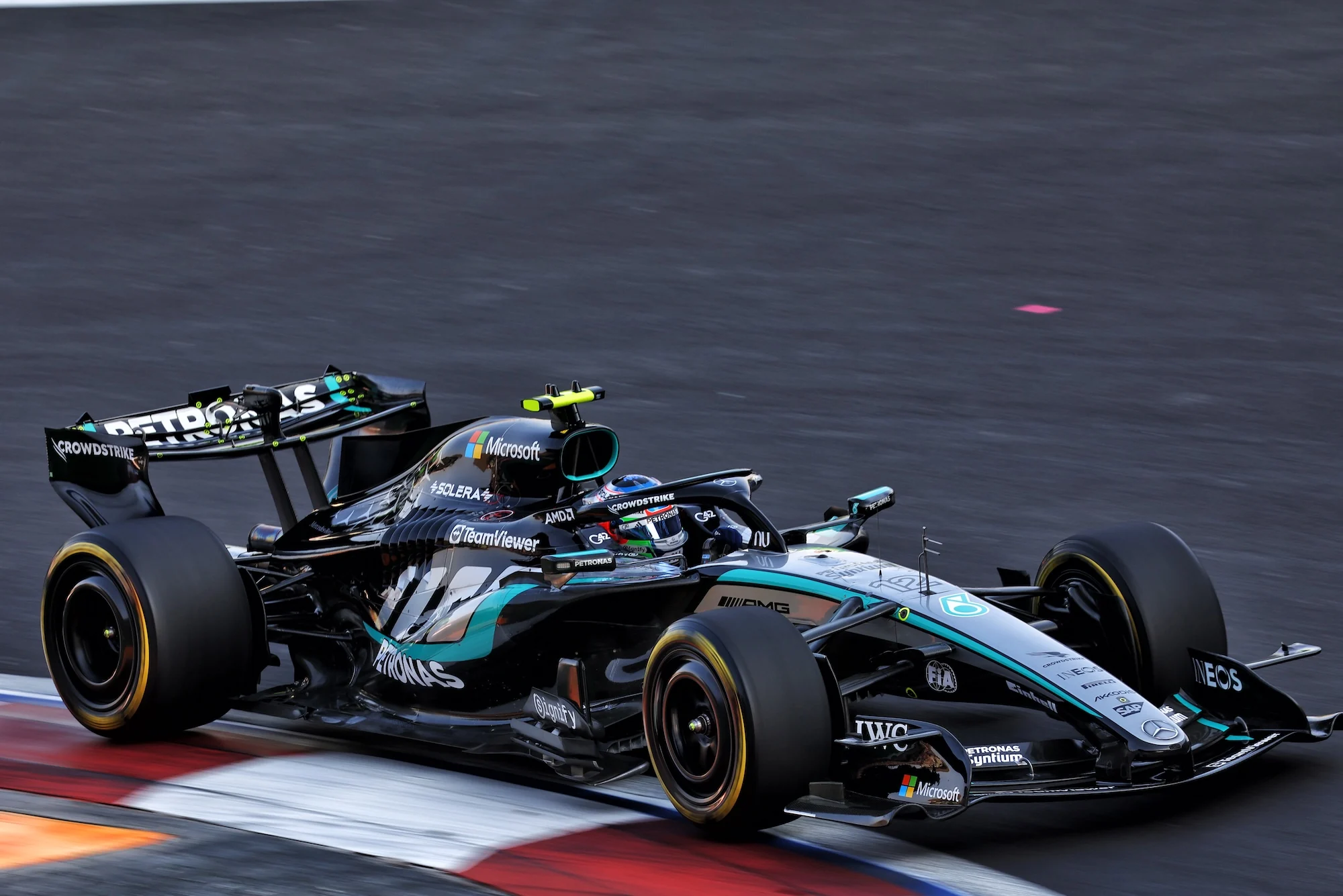 F1: Confira as imagens do primeiro dia de treinos do GP do México 2026 Andrea Kimi Antonelli (ITA) Mercedes AMG Formula One Team W17.