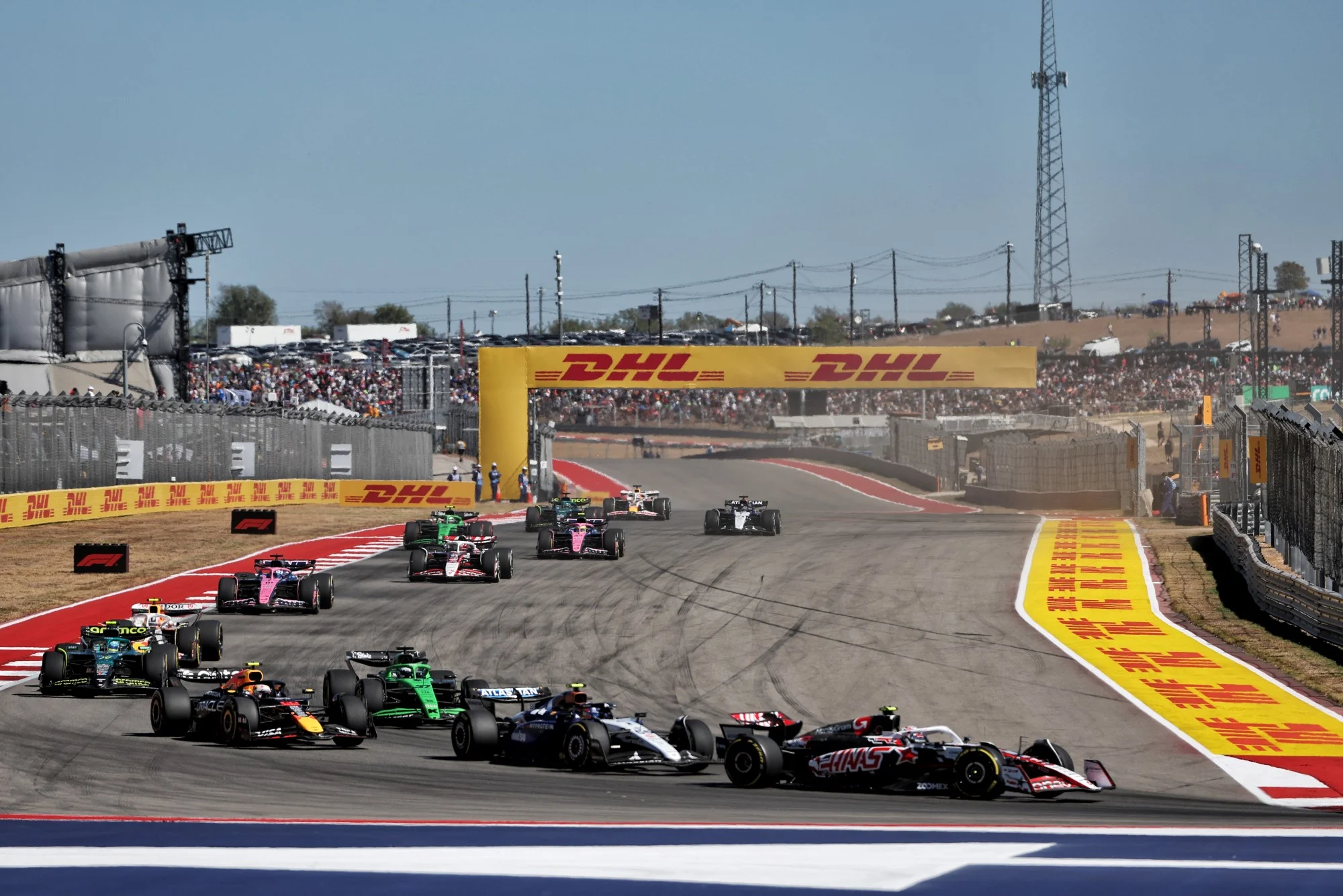 F1: Pirelli muda escolha de pneus para GP dos Estados Unidos e abre possibilidades estratégicas Oliver Bearman (GBR) Haas VF-25.
