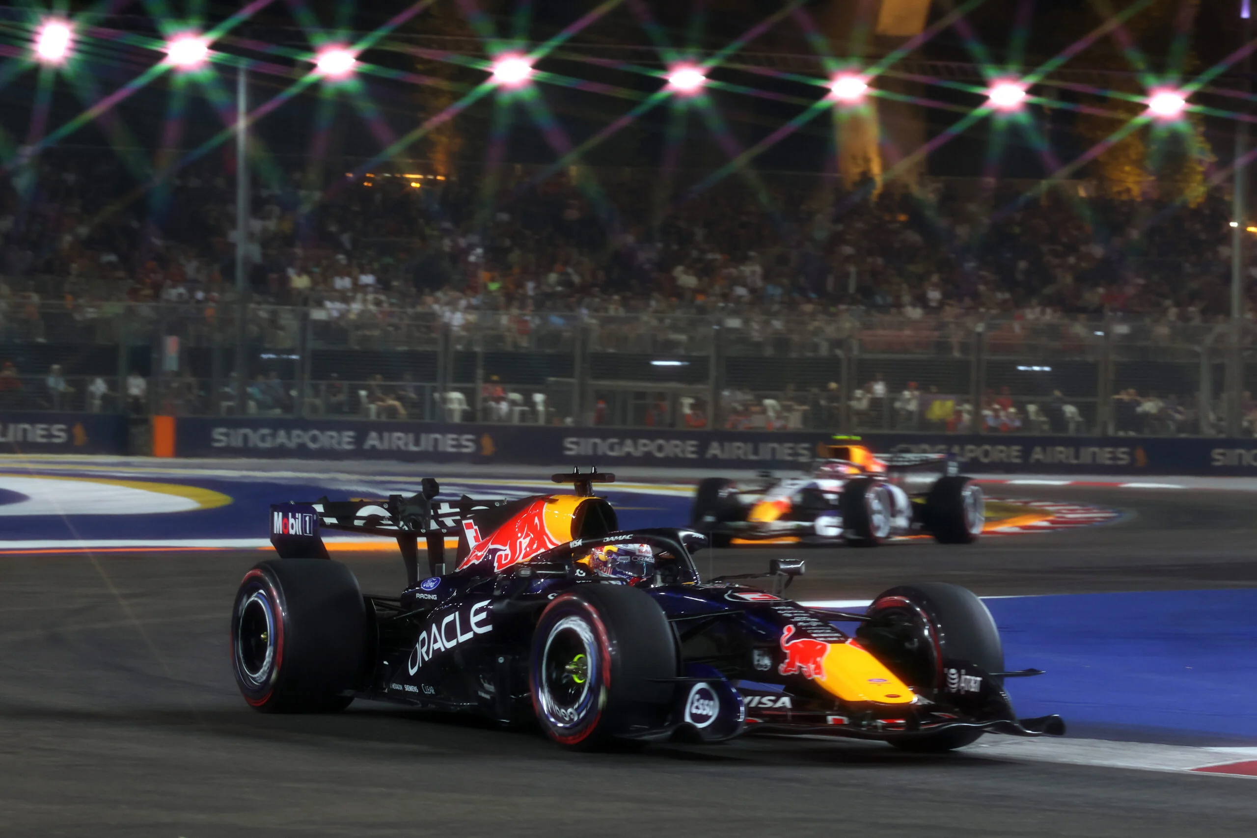 F1 hoje: Câmara celebra Haas e FIA muda regra contra Red Bull F1 hoje: Câmara celebra Haas e FIA muda regra contra Red Bull