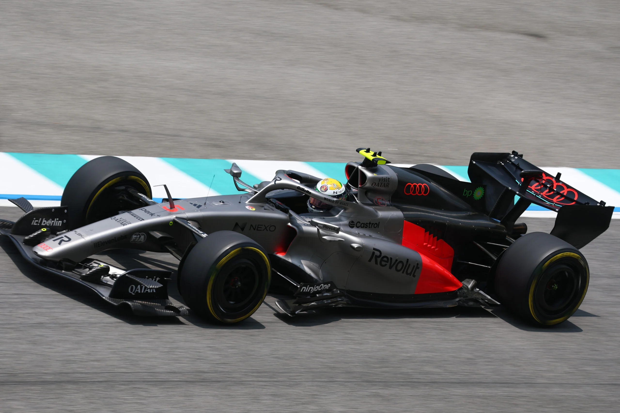 F1 hoje: Verstappen quebra domínio e Bortoleto brilha em Sepang Gabriel Bortoleto (BRA) Audi F1 Team R26.